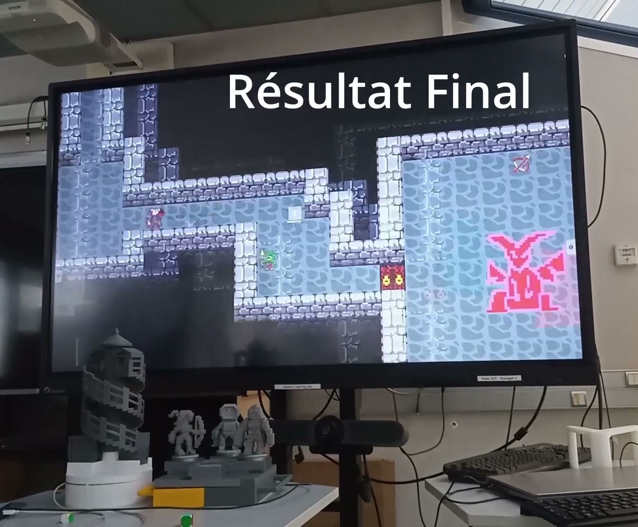 Table connectée pour jouer à un jeu en groupe